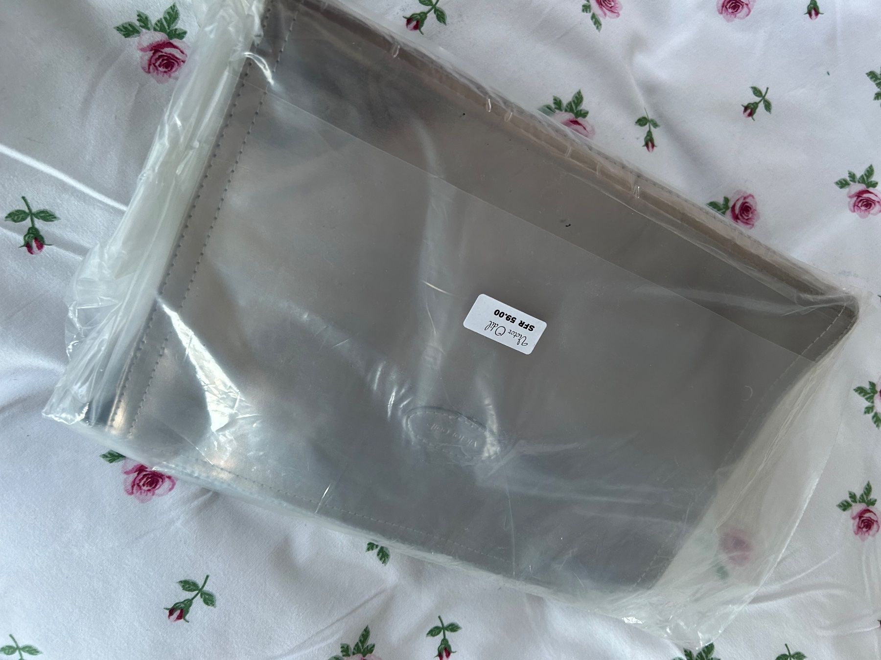 Custodie per cosmetici: Necessaire in Originalverpackung – Nuovo e nell'imballaggio originale da Kreuzlingen venduto da son_8cwm
