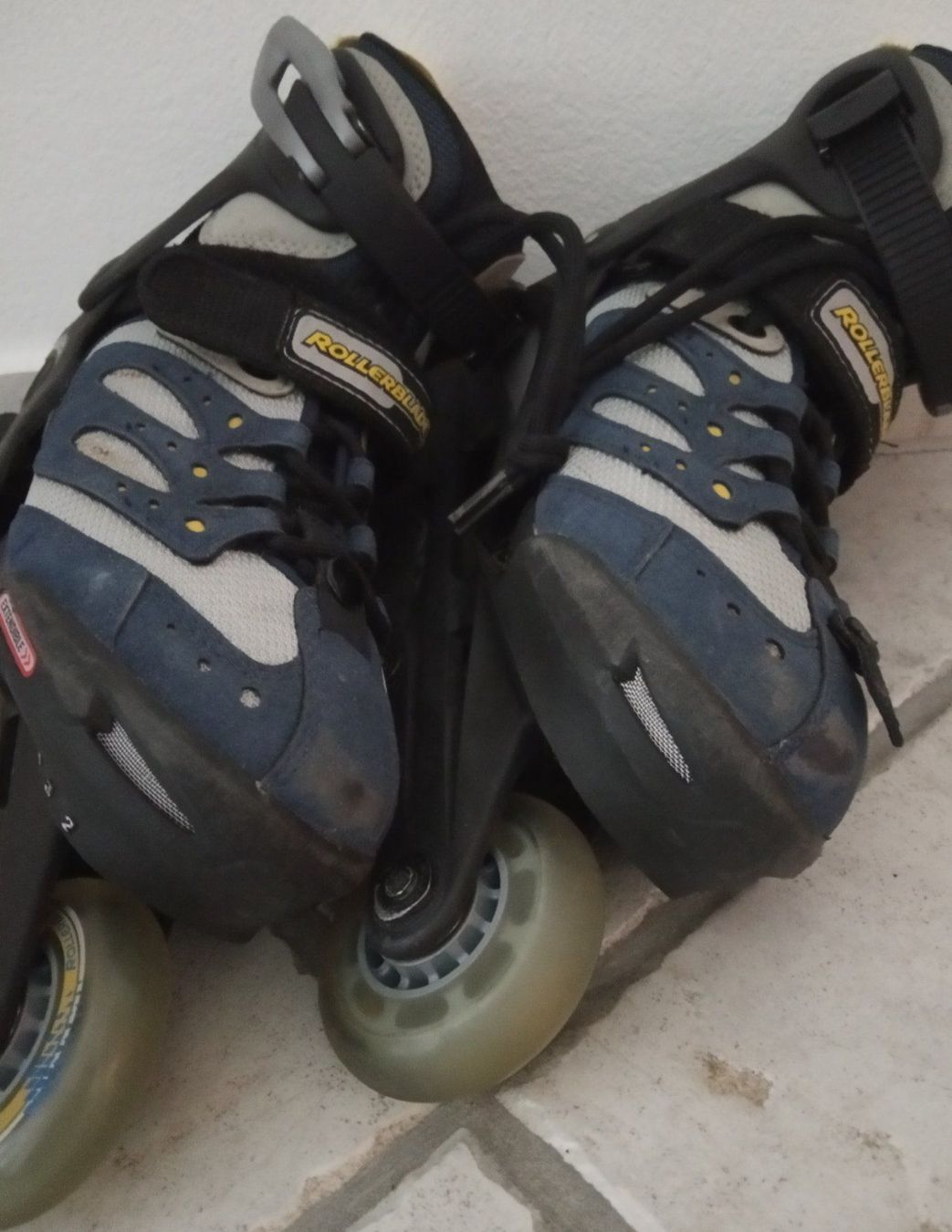 Pattini in linea & Pattini a rotelle: ROLLERBLADE INLINESKATE GR.32-37 – Usato da Chur venduto da Rodanisa 9
