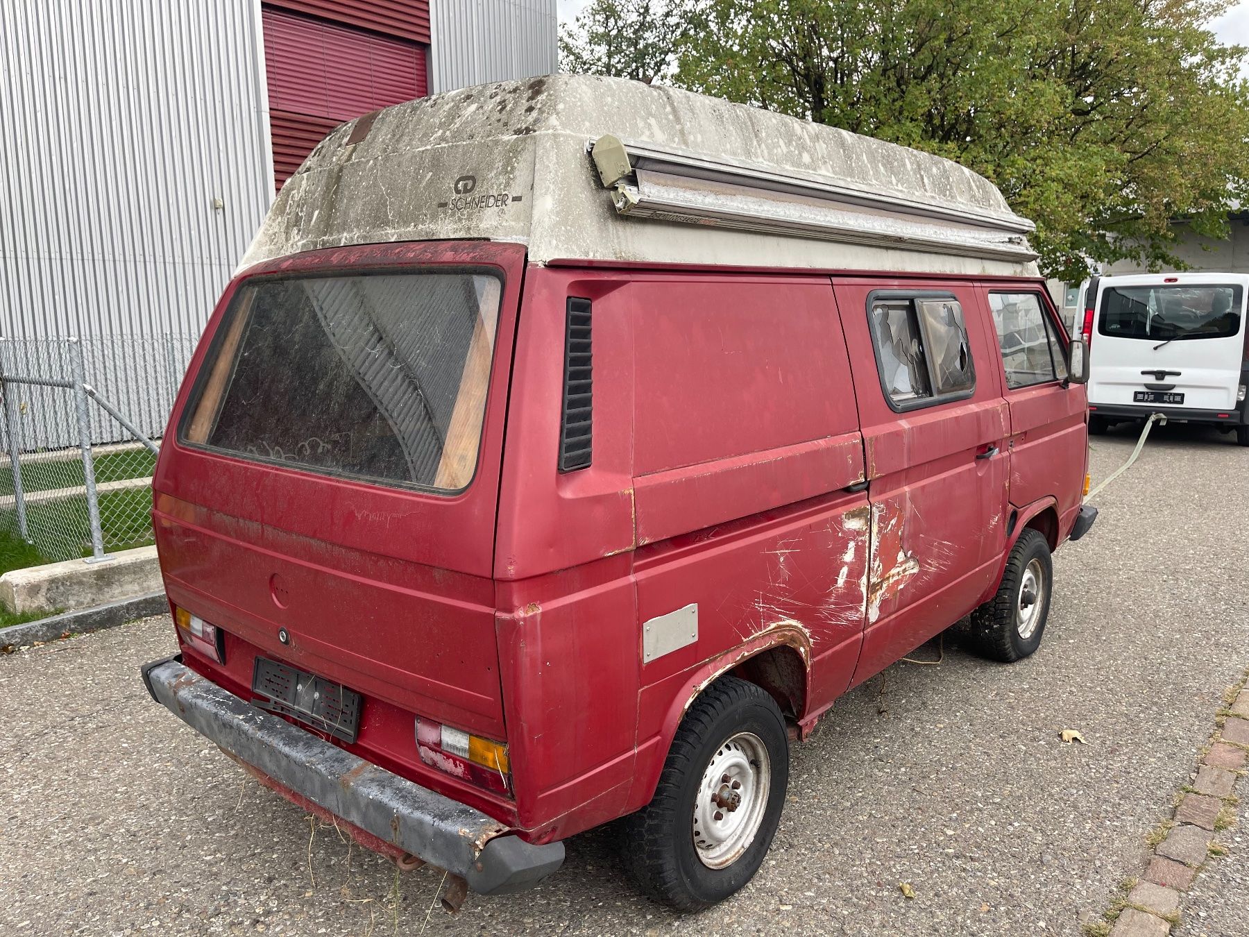 VW Camping Fahrzeuge: VW Typ 2 Camper Ersatzteile Export – Gebraucht aus Winterthur von CamperBau 3
