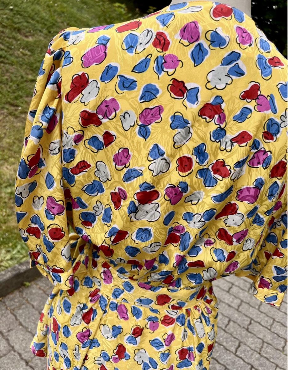 Vestiti: Robe portefeuille taille 40 comme neuve – Usato da Athenaz (Avusy) venduto da cyrano476 2