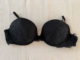 Soutien-gorge noir push-up en dentelle – Victoria’s Sec
