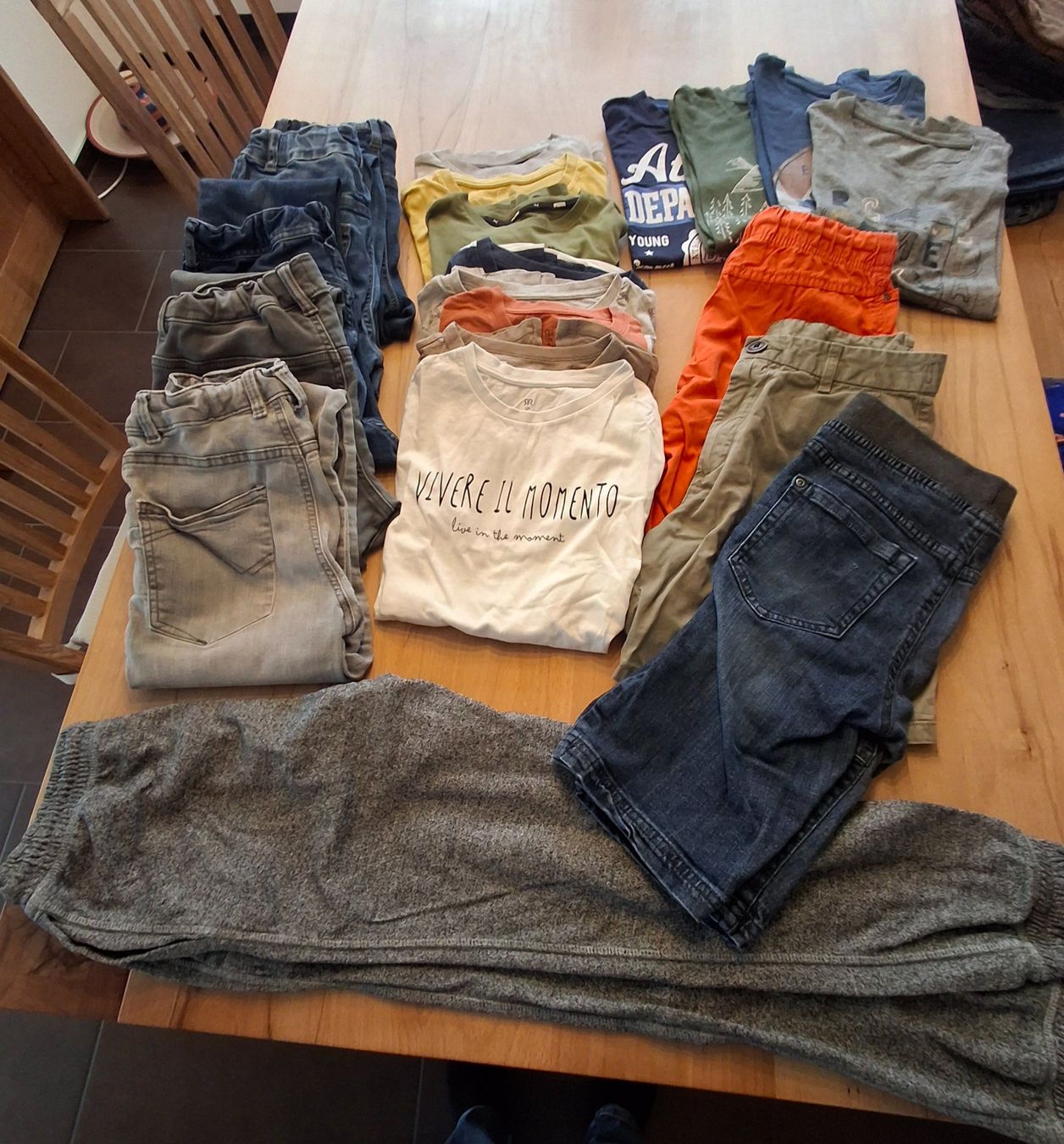 Lotti & Set di vestiti: Kleiderpaket Jungs, Gr. 152 – Usato da Bilten venduto da pelanov
