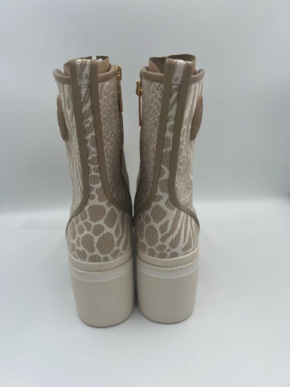 Michael Kors Chaussures femmes: Michael Kors Stiefelette camel Grösse 38 – Neuf avec emballage d'origine à Wiedlisbach par Sistershop 2