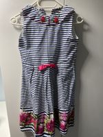 Sommerliches Mädchenkleid, gestreift, Grösse 140, Top!