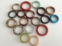 Lot diverse Heilstein Ringe
