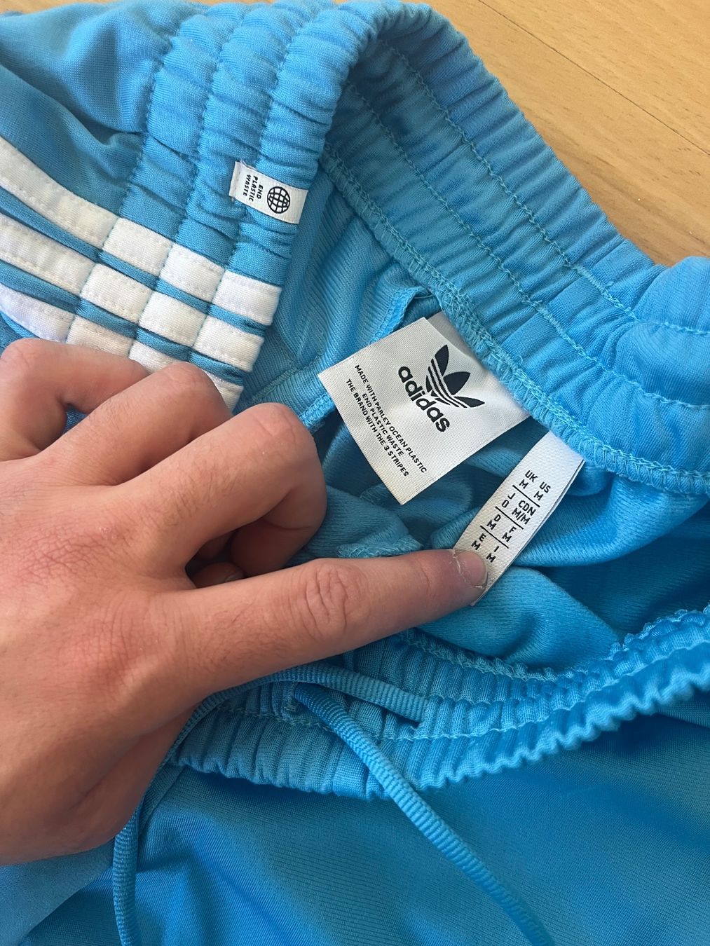 Adidas Hosen: Adidas pants – Neu (gemäss Beschreibung) aus Schaffhausen von apl_pg8h 1