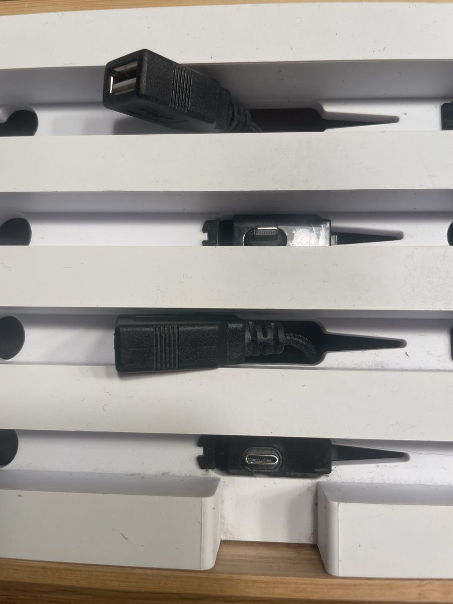 Caricabatterie: Alldock Ladestation – Usato da Bonstetten venduto da Visor9 1
