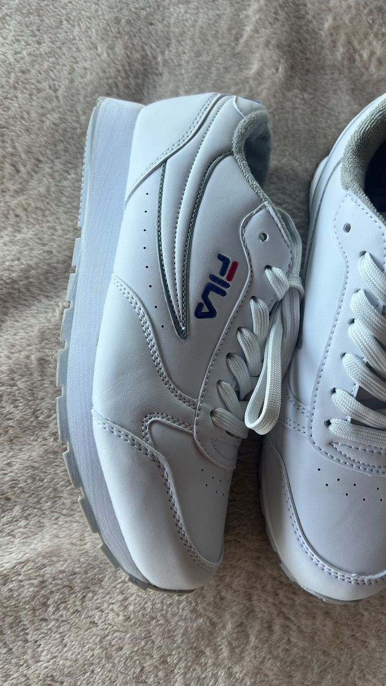 Fila Herrenschuhe: Fila Freizeitschuh Weiss Grösse 38 – Gebraucht aus Schübelbach von Dolly990_2 1