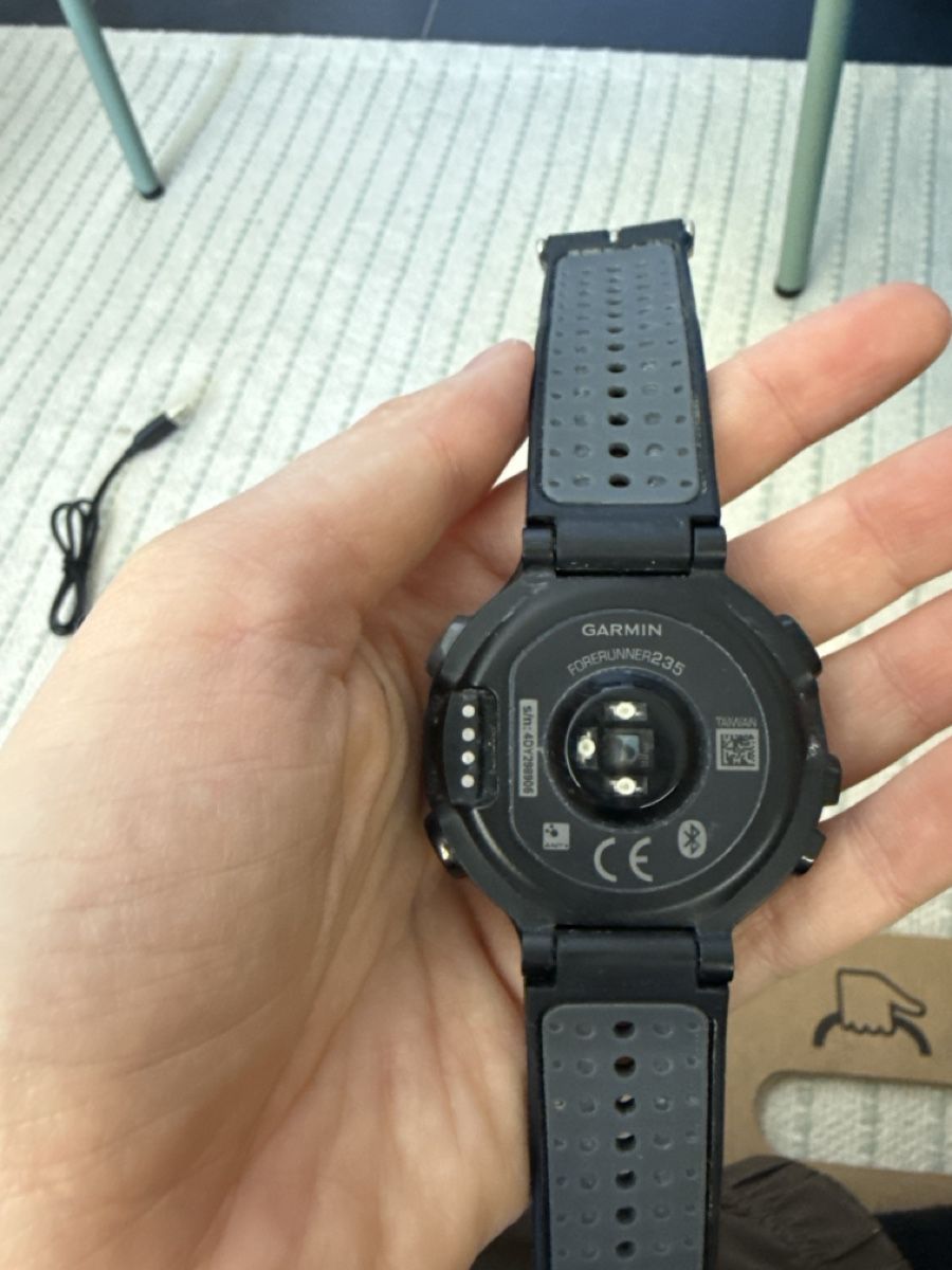 Garmin Smartwatch: Garmin Forerunner 235 – D'occasion à Bern par Sareliii 1