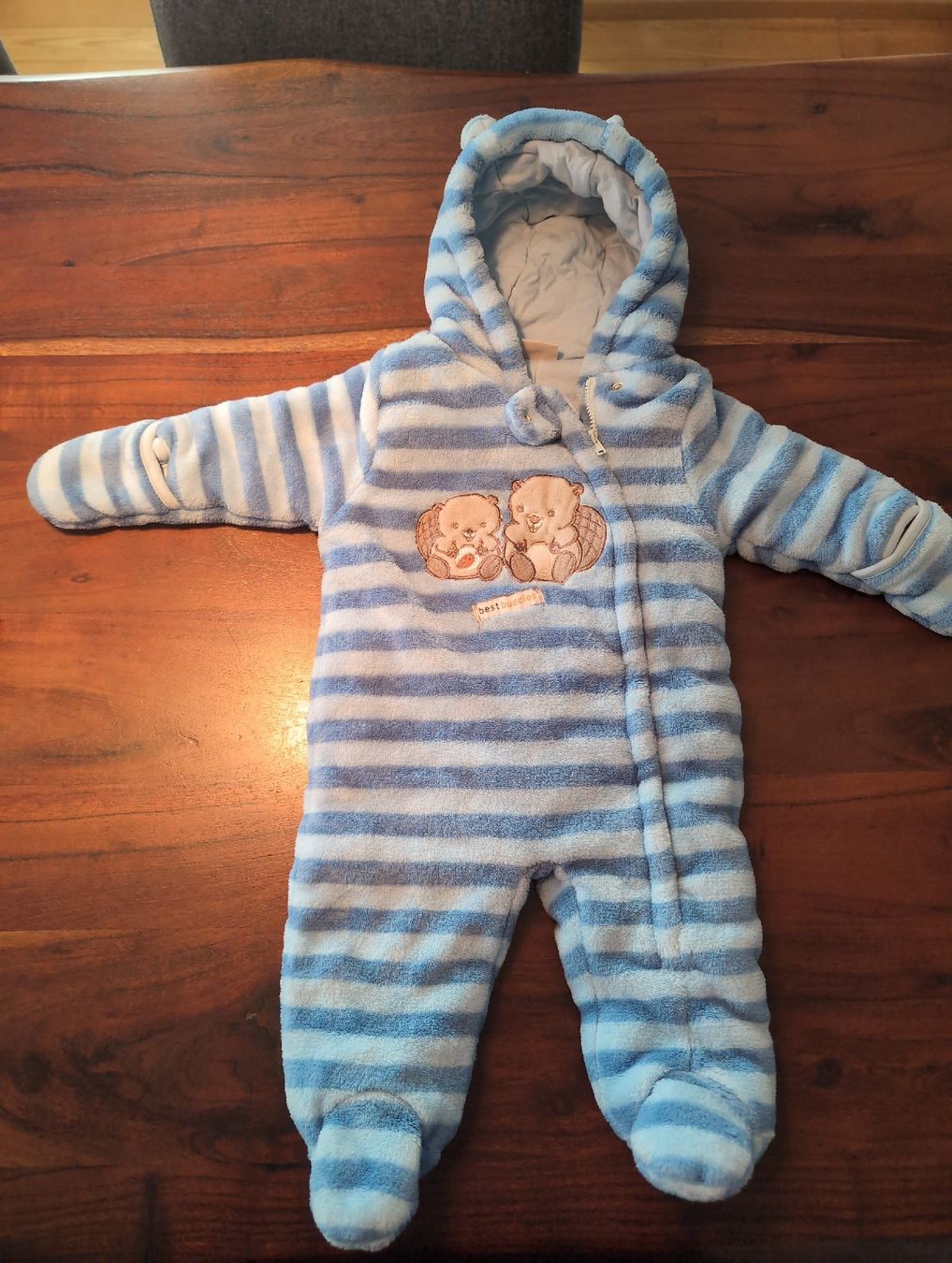 Completi: Winter Overall Smile 56 – Usato da Basel venduto da Braunny