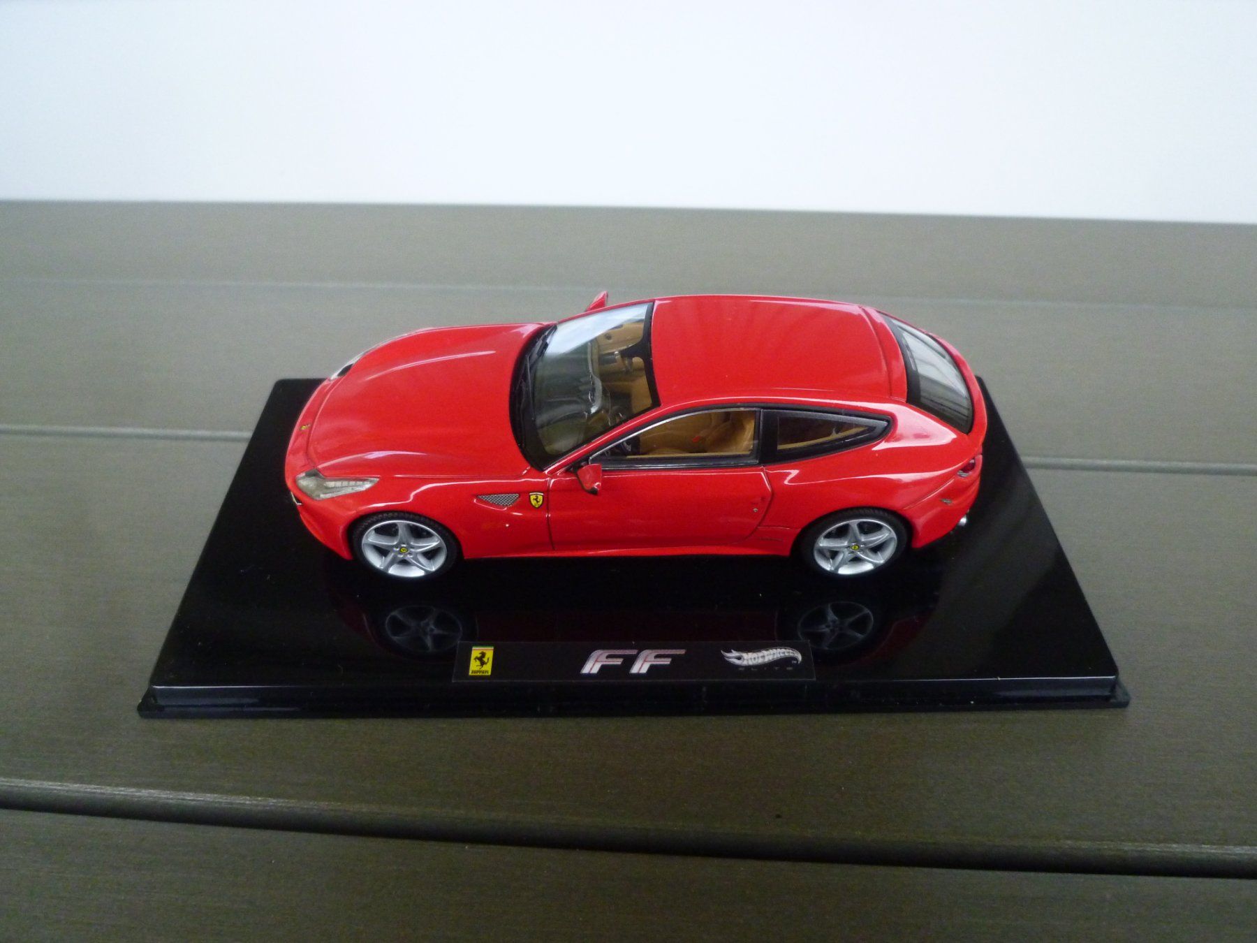 Ferrari Modellautos: Ferrari FF – Neu (gemäss Beschreibung) aus Flawil von Imperiosud