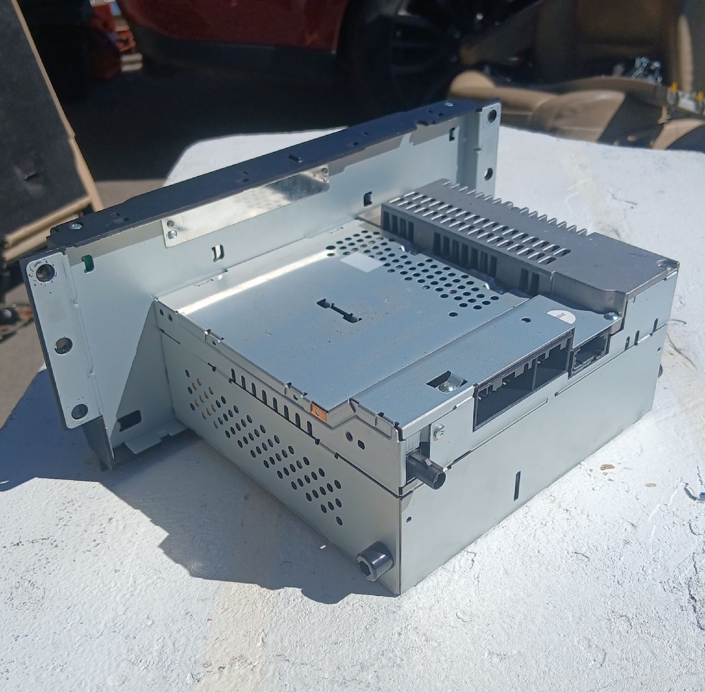Radio: Radio/Lecteur CD Range Rover L320 TDV8  – Usato da la heutte venduto da Auto-stock 1