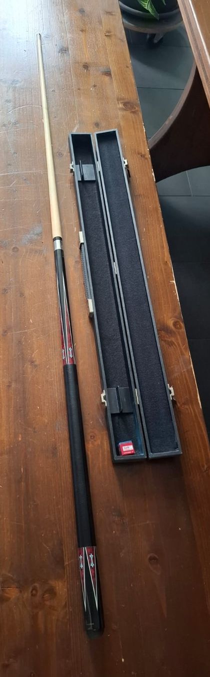 Tables de billard: Queue Phantom P-1 mit Koffer schwarz – D'occasion à Zürich par mau_gnt7 1