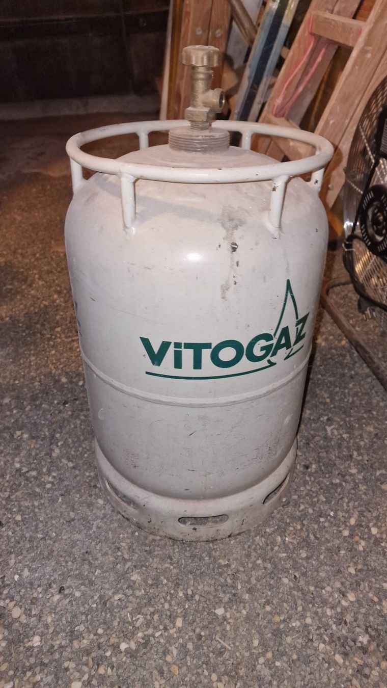 Apparecchiature e tecnologia a gas: Gasflasche 10.5 kg – Usato da Hirschthal venduto da VintageHifiFan