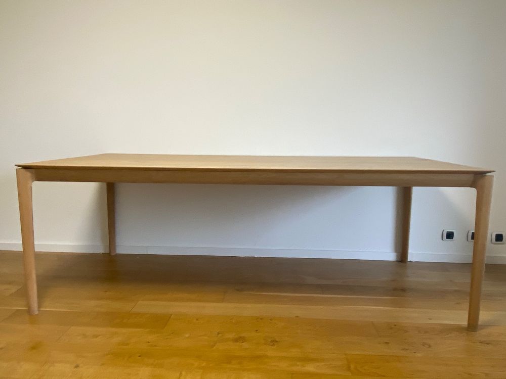 Table Corto, chêne - Ethnicraft | Galerie Alréenne 56