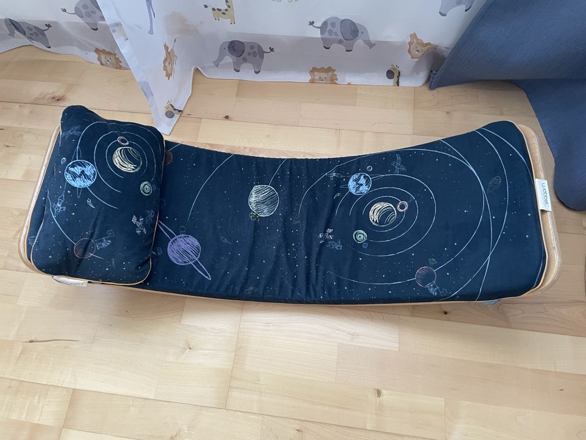 Altre altalene da giardino: Balance Board Wobbel + matelas + oreiller – Usato da Sierre venduto da Ruyfigas