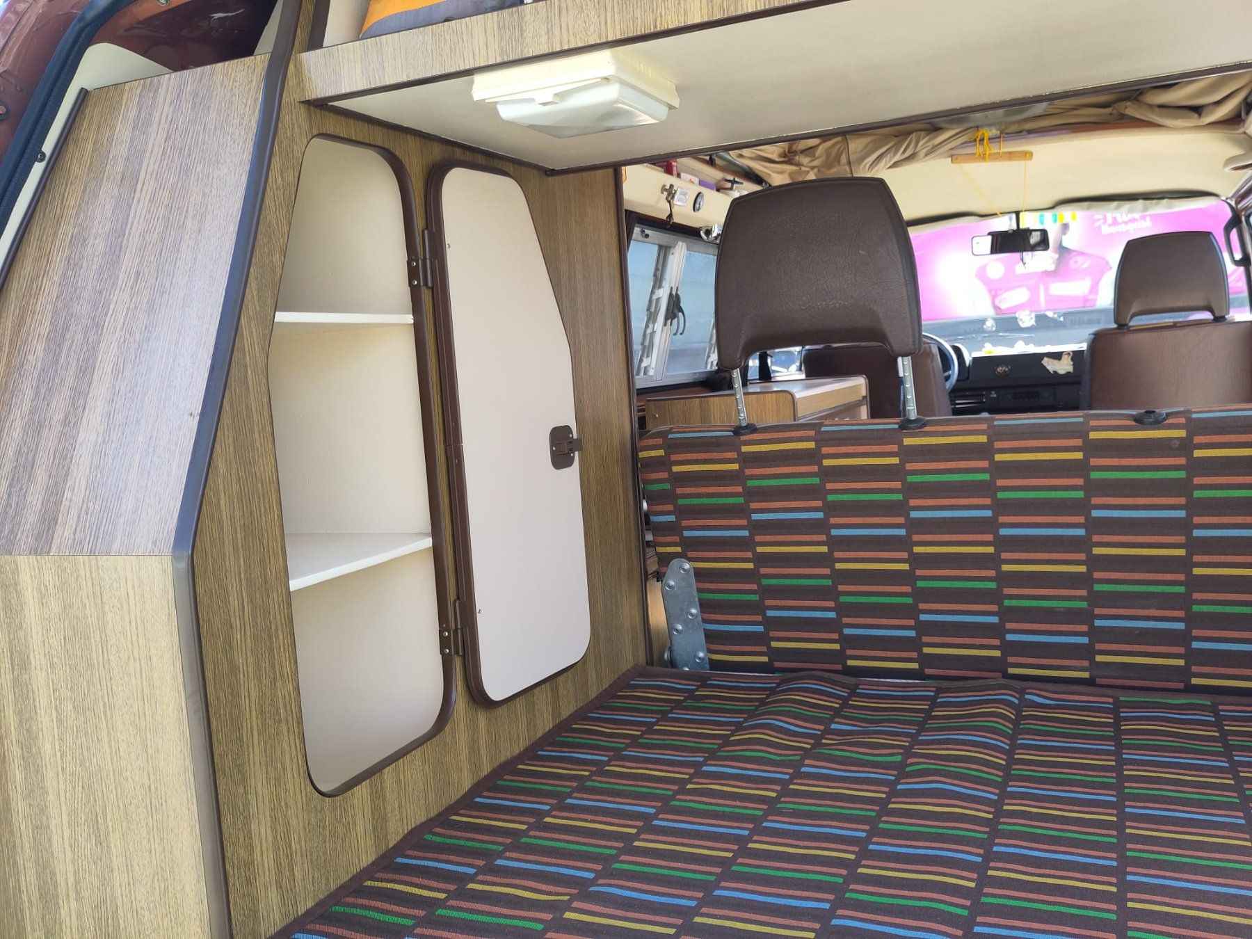 VW Veicoli da campeggio: VW Bus Typ 3 Westfalia Ausbau – Usato da Staufen venduto da Marionka7 7