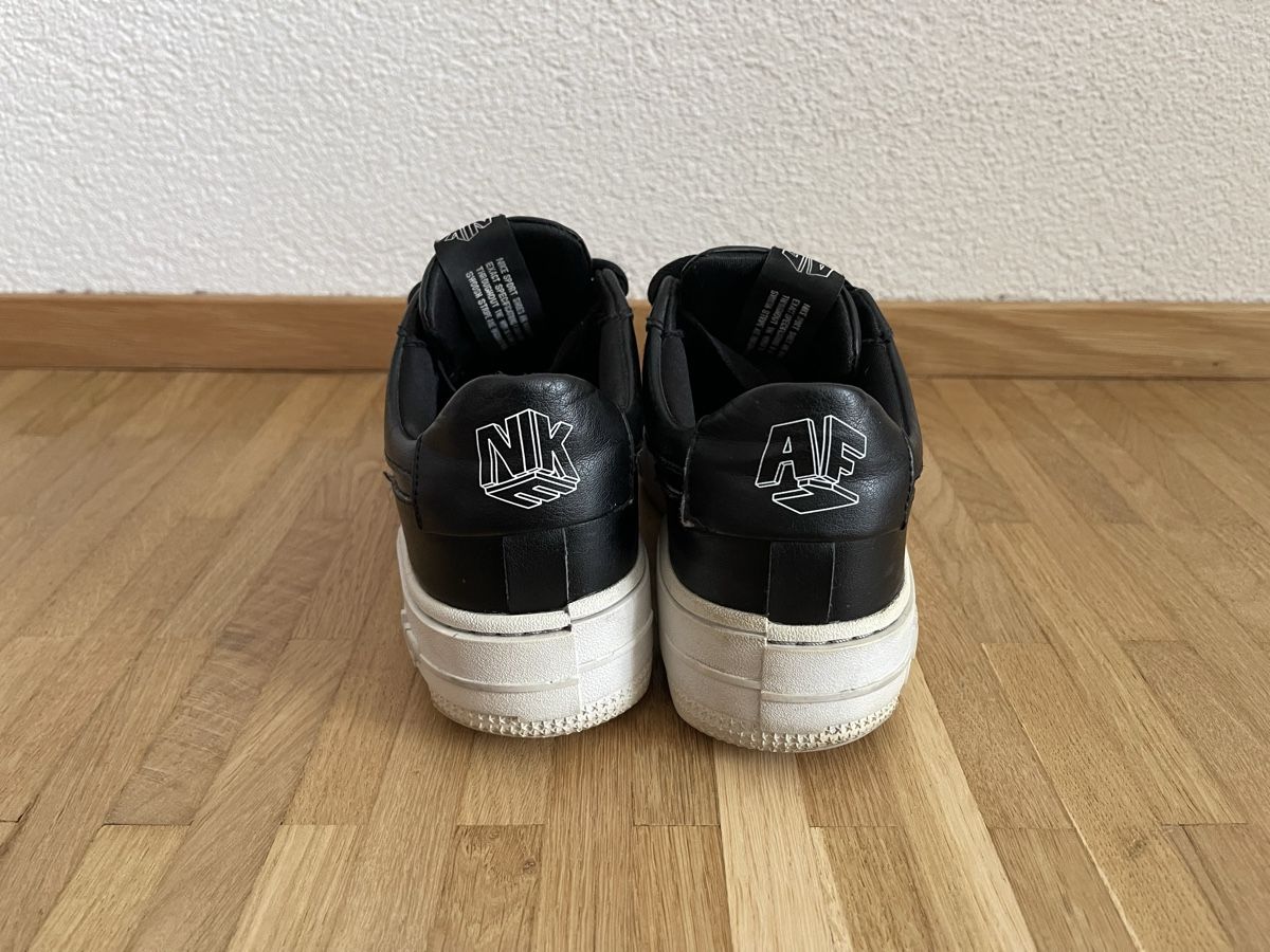 Nike Scarpe da donna: Nike Air Force 1, Gr. 36.5 - 23cm – Usato da Stallikon venduto da oez6e 1