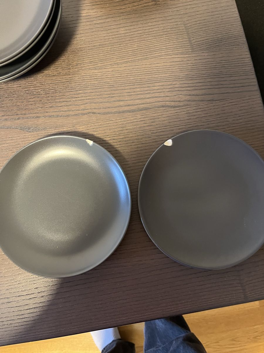 Ikea Set di piatti: IKEA FÄRGKLAR Teller 16-teilig, mattiert dunkelgrau – Usato da Horw venduto da ratta1996 1