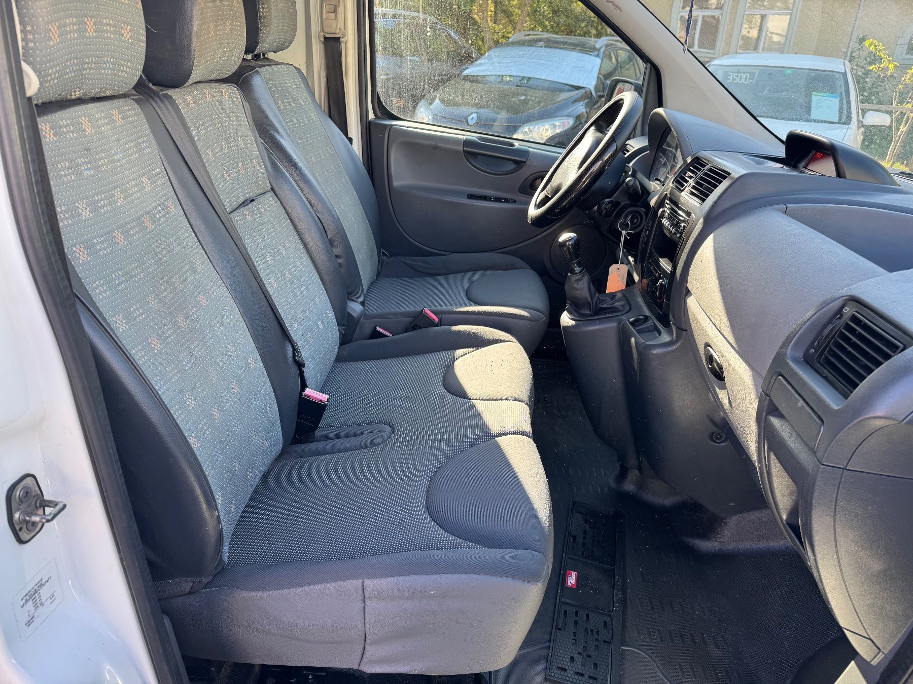 Peugeot Nutzfahrzeuge: Peugeot Expert 1.6 HDI – Gebraucht aus St. Gallen von AutoSG 6