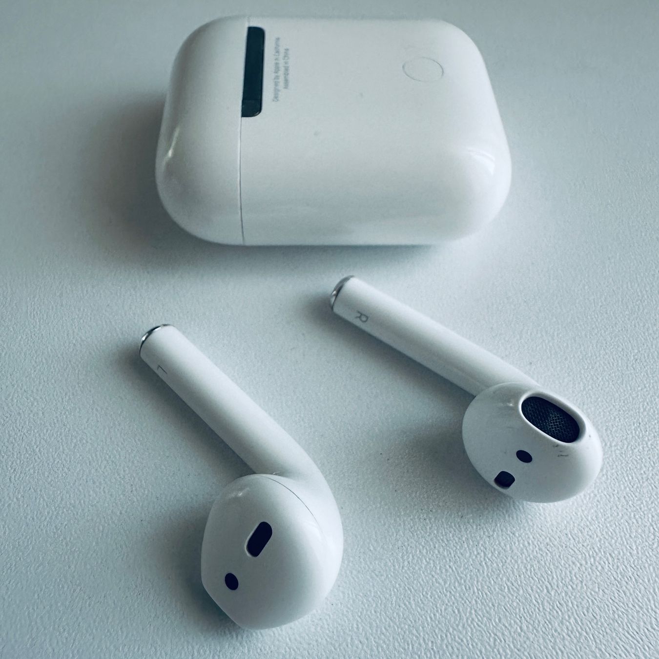 Apple Cuffie: Original Apple AirPods 2 Kopfhörer Wireless Lightning Kabel – Usato da Basel venduto da MY.AIRPODS.SHOP 7