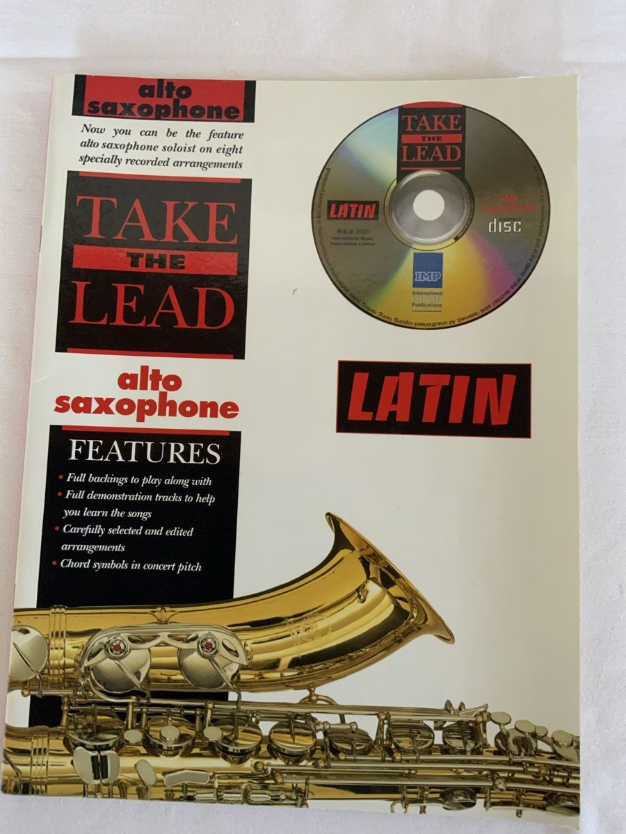 Libri: Notenheft Latin für Saxophon mit CD – Nuovo (secondo la descrizione) da Wallenbuch venduto da reg_zjt8