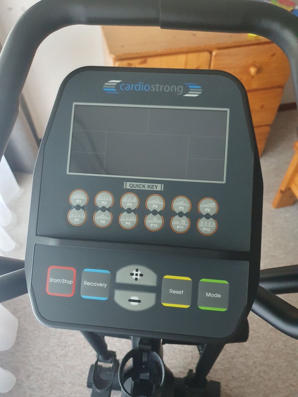 CardioStrong Hometrainer: Crosstrainer cardiostrong Ellipsentrainer EX60 – Usato da Aesch BL venduto da urs_ps85 1