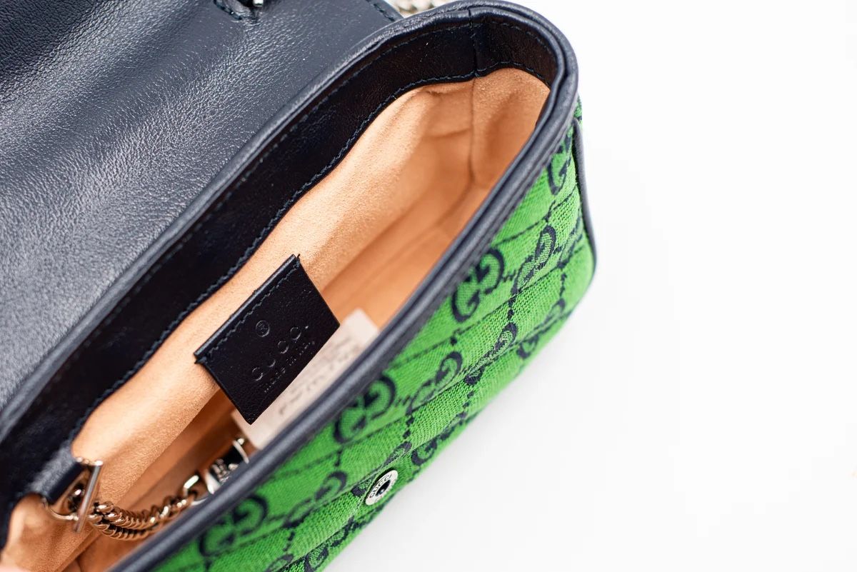 Gucci Borse da donna: GUCCI GG MARMONT SUPER MINI – Nuovo e nell'imballaggio originale da Ligornetto venduto da Ksela 3