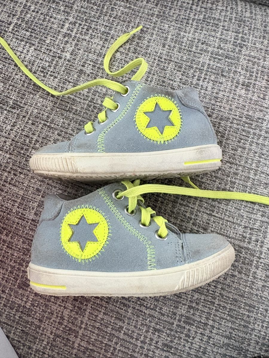 Superfit Scarpe per ragazzi: Superfit Lauflernschuhe Gr. 22 – Usato da Münchenstein venduto da Miresolese 1
