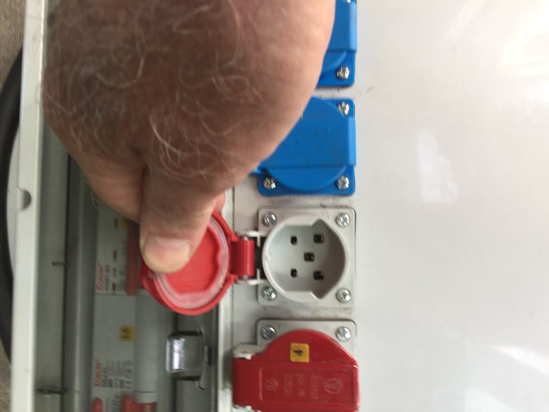 Elettrotecnica: Ekström Baustromverteiler 32A – Nuovo (secondo la descrizione) da Frenkendorf venduto da BasLie 4