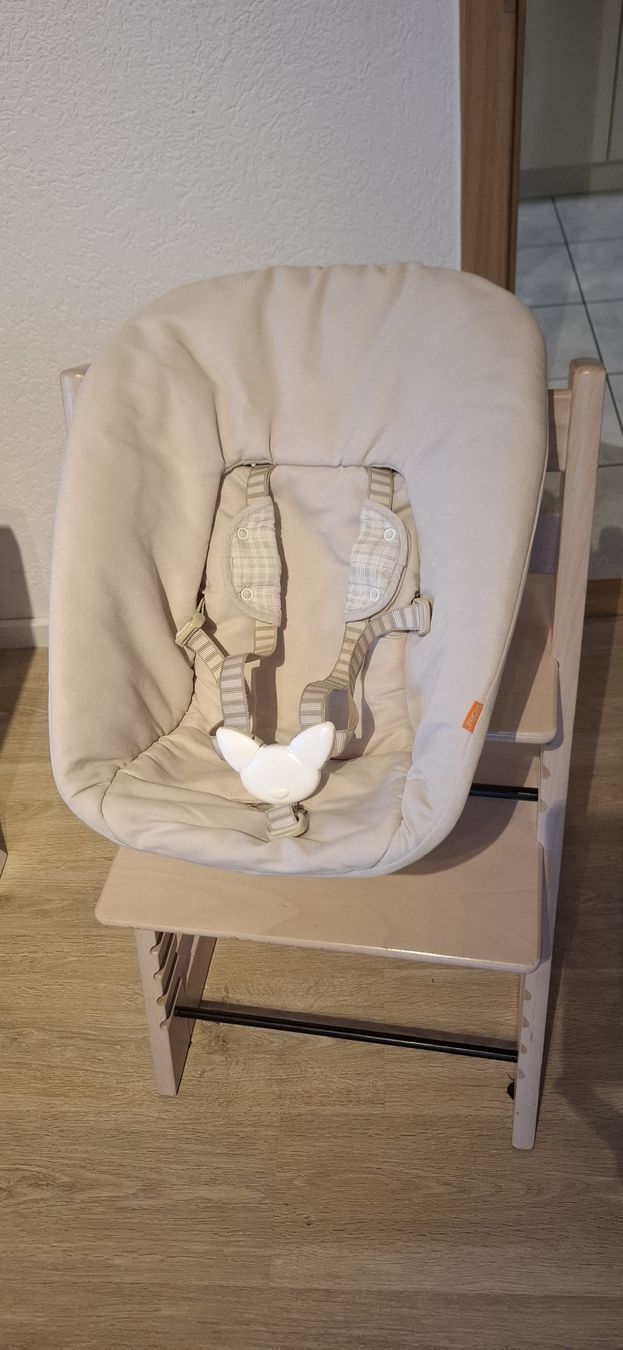 Stokke Seggioloni: Stokke Newbornset Tripp Trapp – Usato da Suhr venduto da Design_by_Debi
