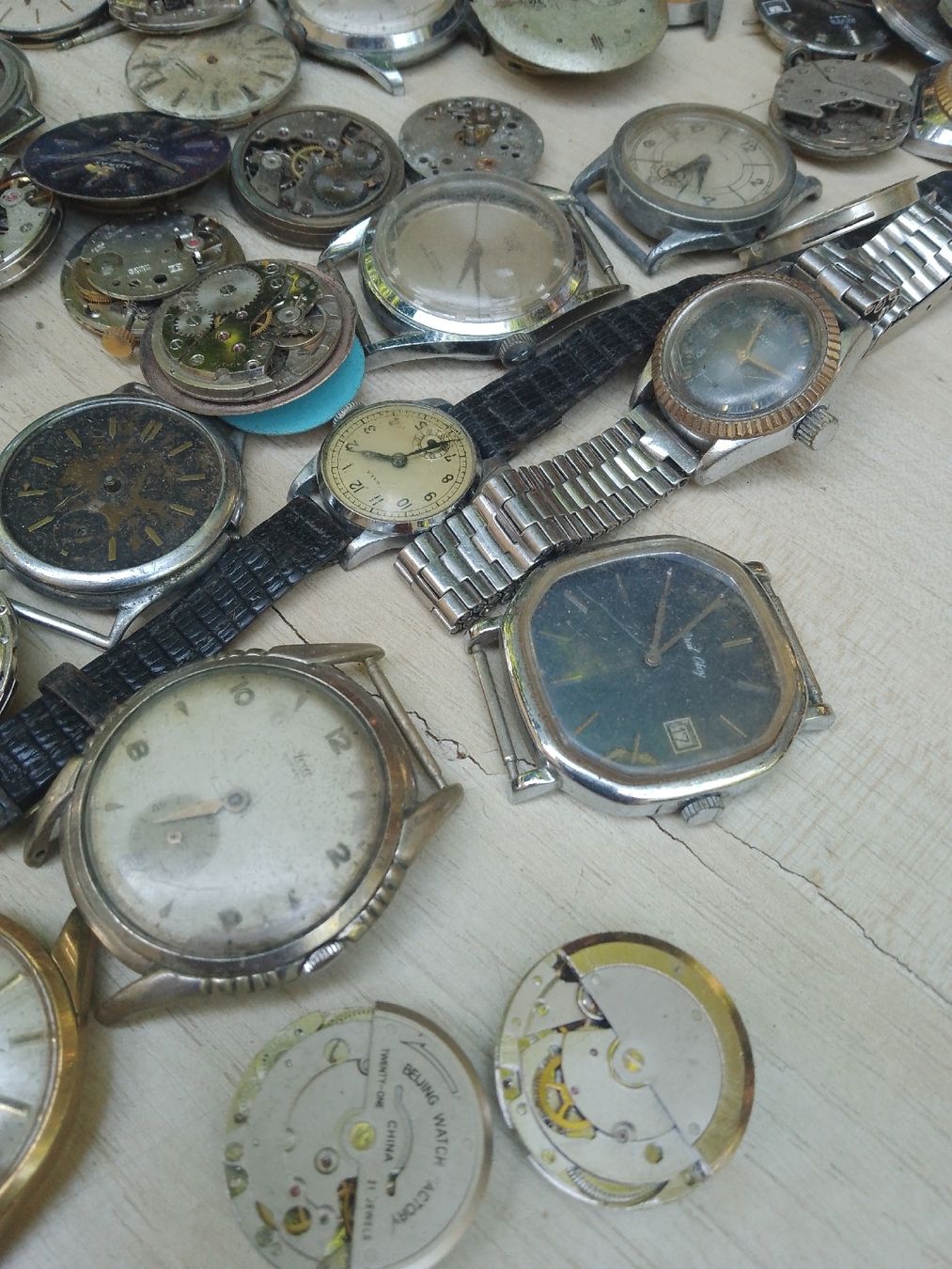 Orologi: Lot 100 Ersatzteile handaufzug  – Difettoso da Agno venduto da sam2608 6