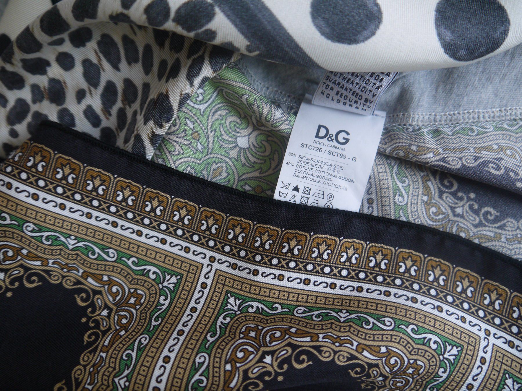 Dolce & Gabbana Camicette: Dolce & Gabbana Bluse aus Seide – Usato da Hagendorn venduto da Blaf 5