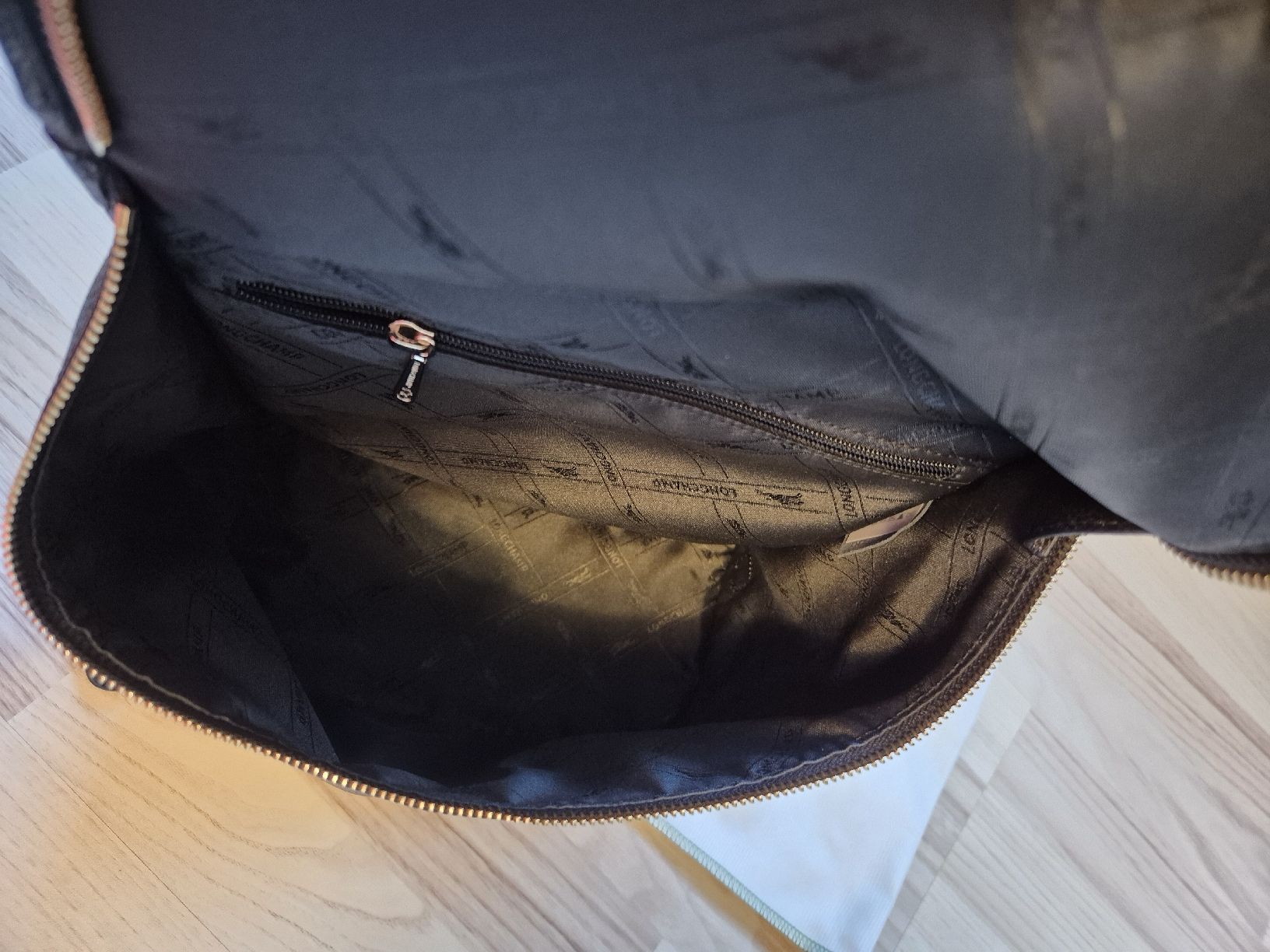 Longchamp Zaini: Neuer LONGCHAMP Rucksack Schwarz – Nuovo (secondo la descrizione) da Unteriberg venduto da VOI_69 3
