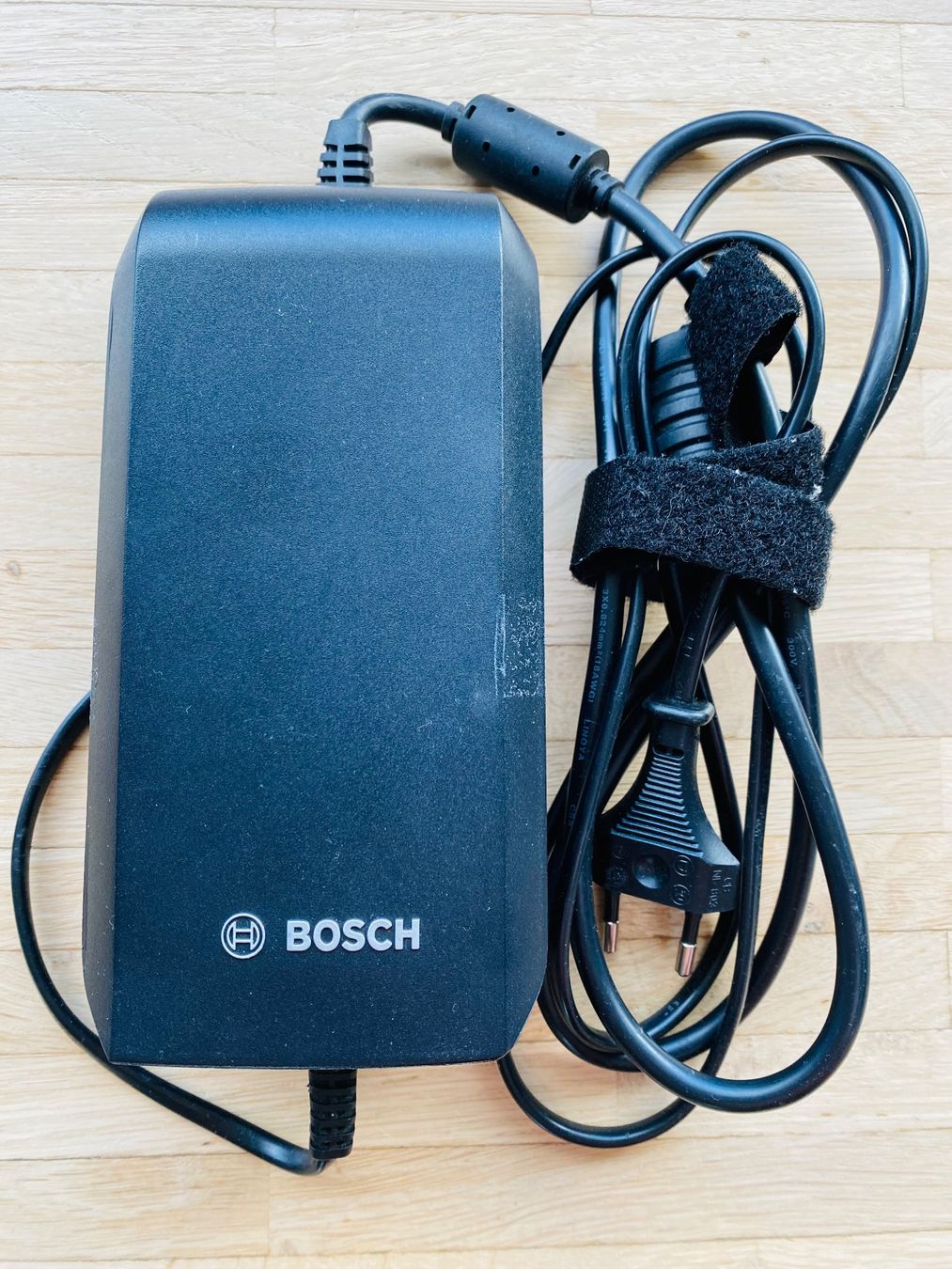 Caricabatterie: Bosch eBike Ladegerät BCS220 – Usato da Zürich venduto da dennisbooker2001