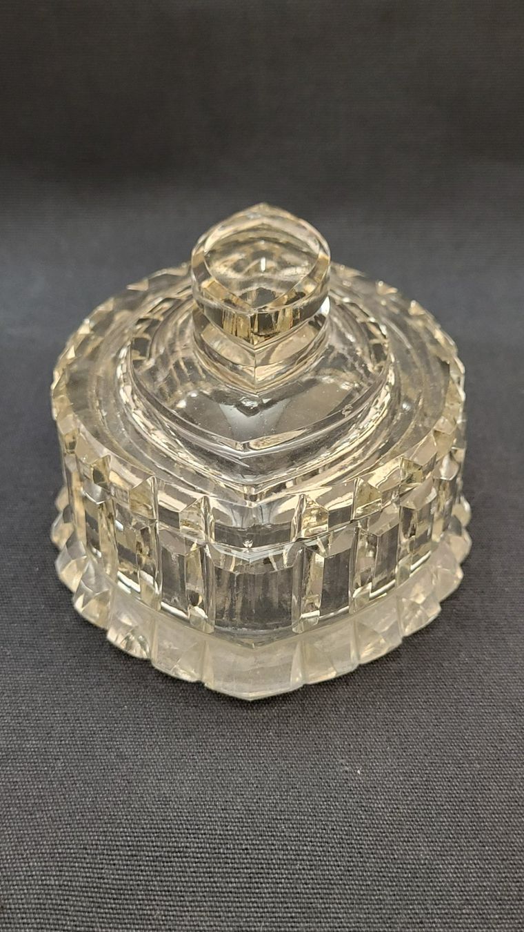 Figuren: Antike Glas-Dose – Gebraucht aus Basel von spinne02 3