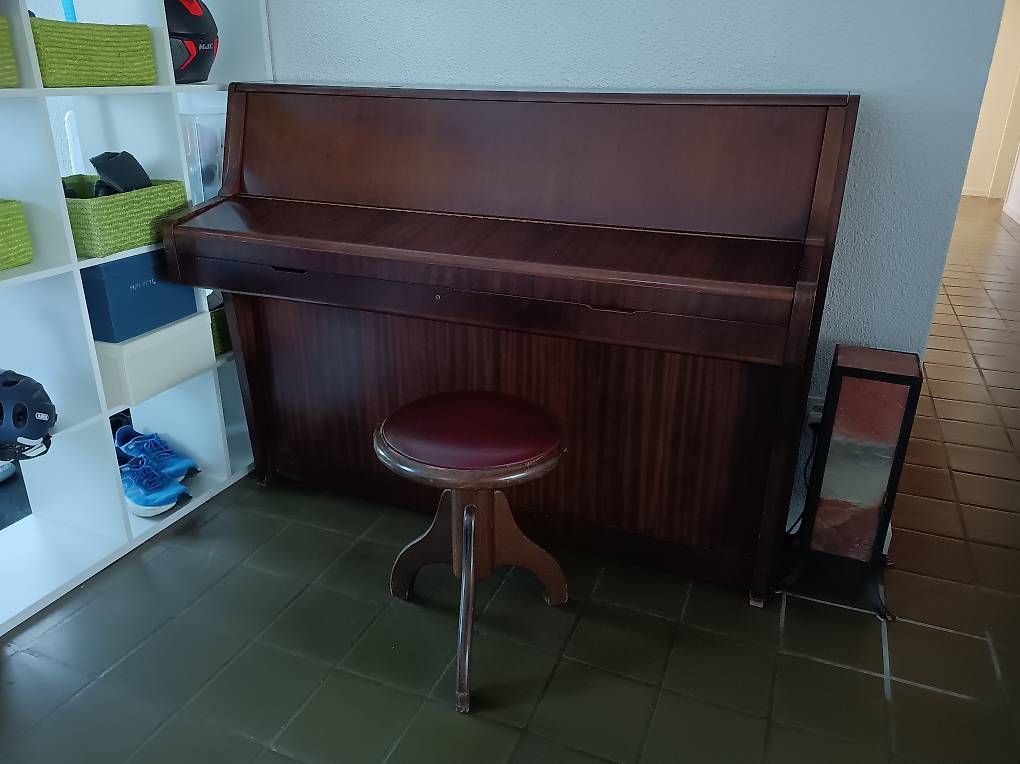 Musikinstrumente: KLAVIER Wurlitzer – Gebraucht aus Windlach von Gluteus 4