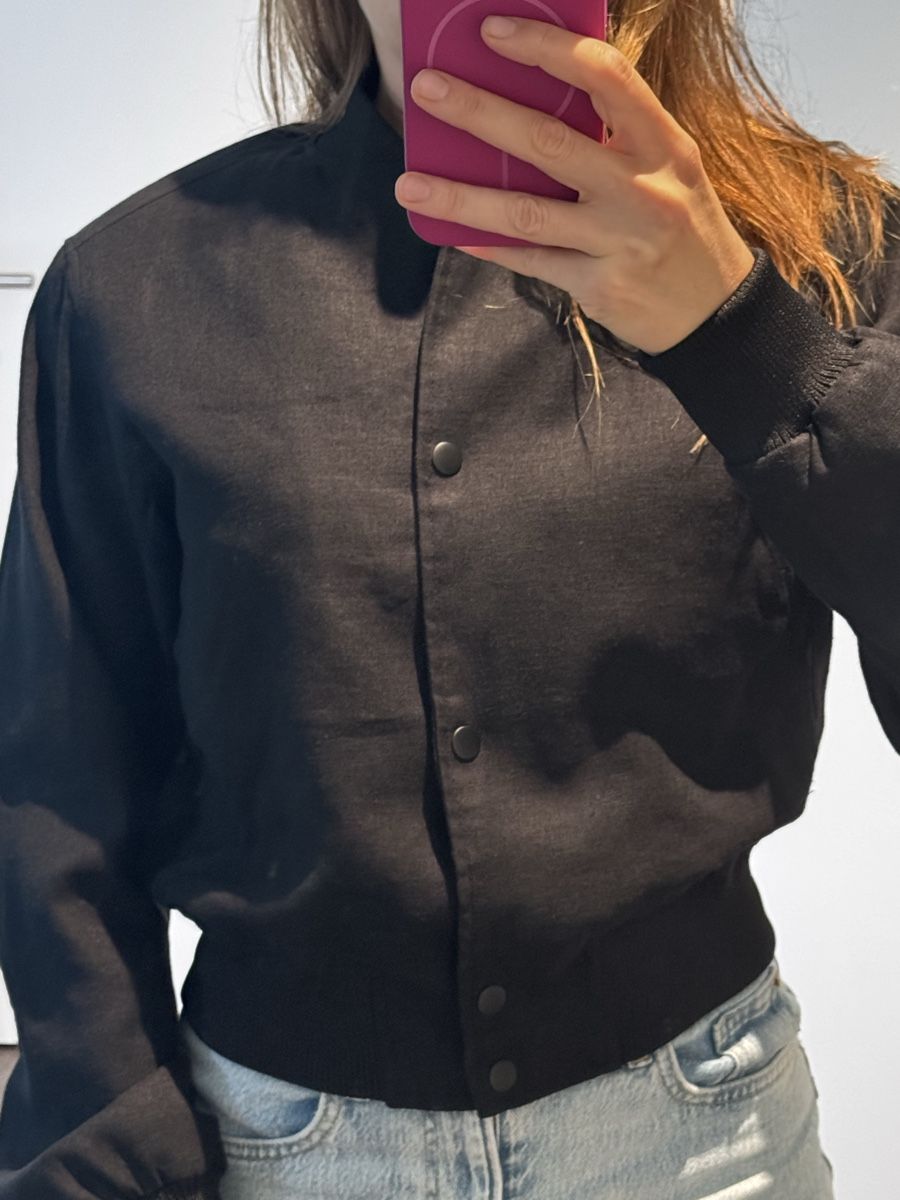 H&M Vestes: Bomberjacke H&M – Neuf avec emballage d'origine à Rapperswil SG par Hel_rpq5 2