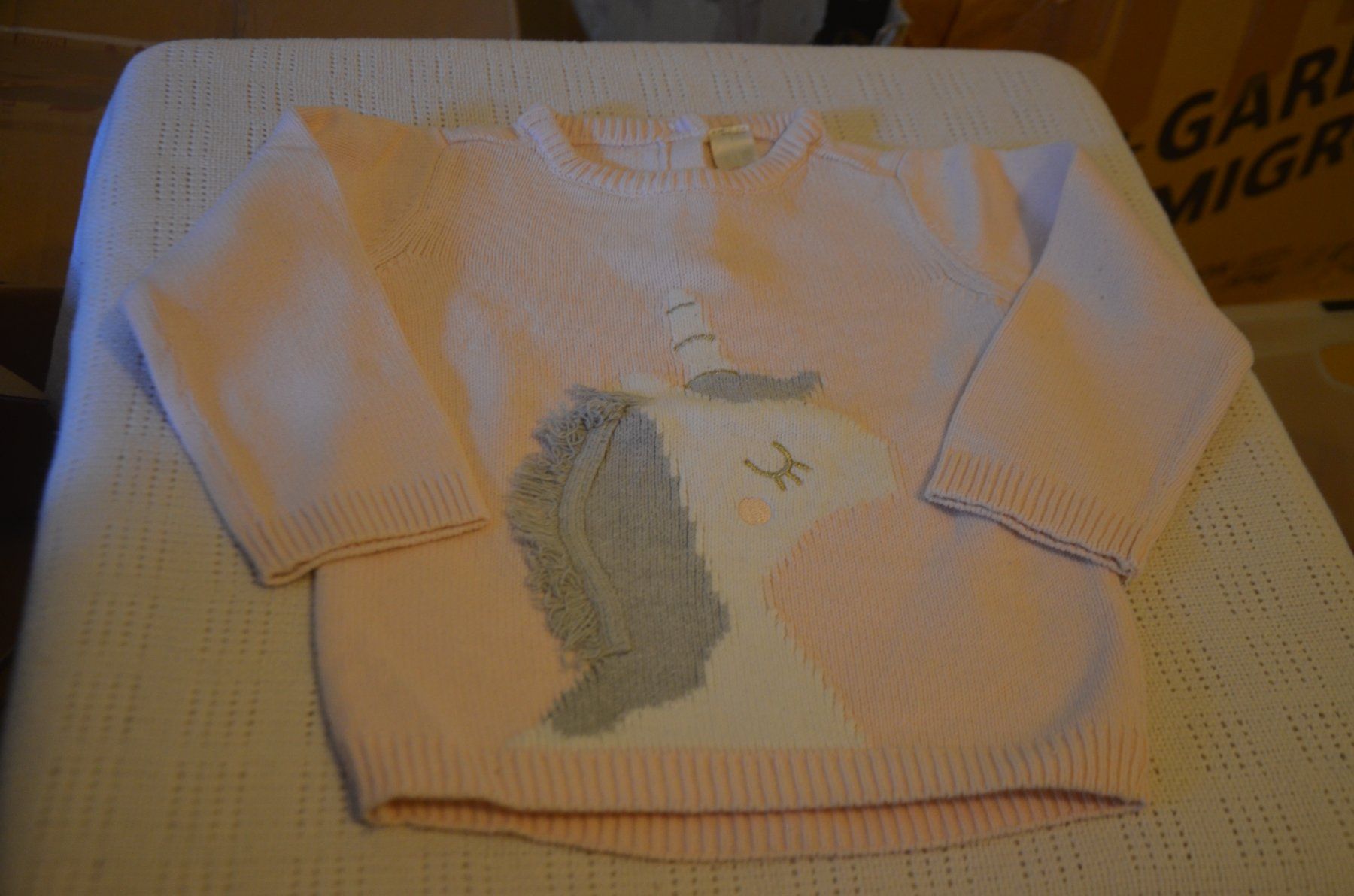 Pulls et sweat-shirts: TAILLE 86 - UNICORN PULLOVER – D'occasion à Chiasso par Dolly015