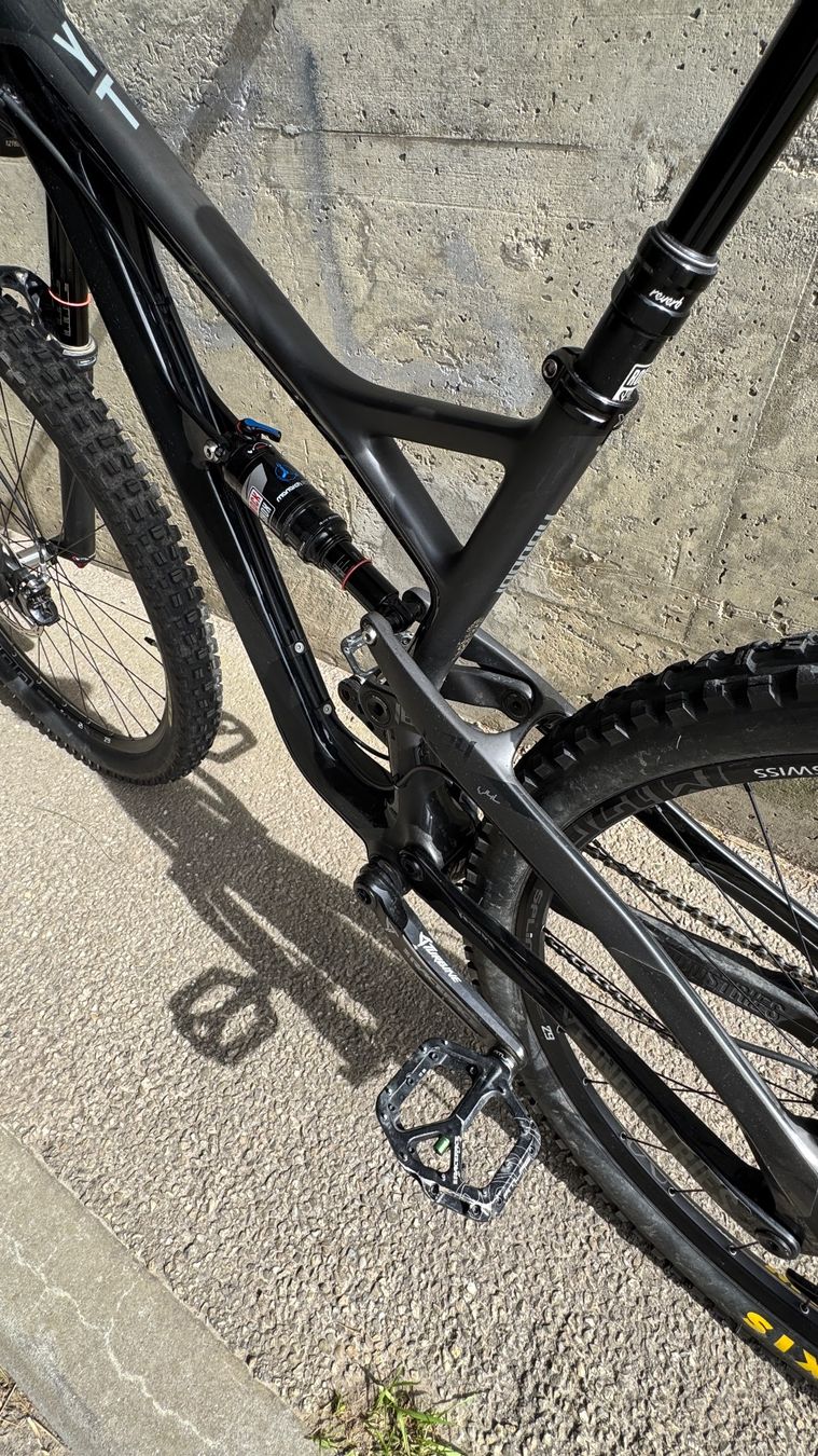 YT Biciclette: YT Industries Jeffsy Cf Comp 1 Carbon 29 – Usato da St. Erhard venduto da secc 3