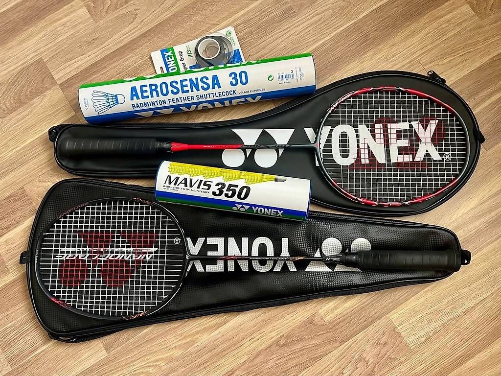 Racchette: Set badminton Yonex à vendre – Usato da Fribourg venduto da Yehruda