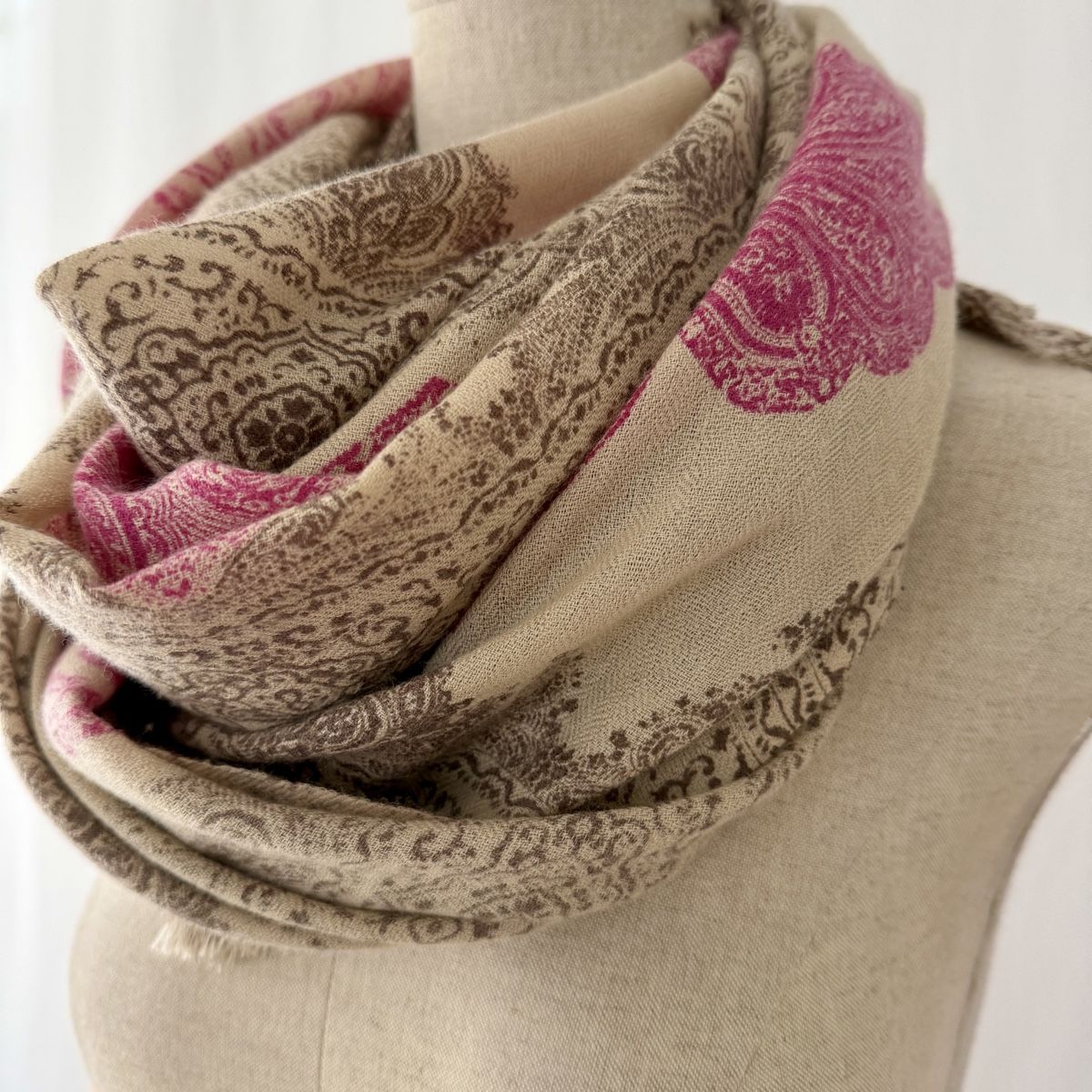 Hemisphere Foulards, Tücher & Schals: HEMISPHERE New Cashmere Scarf – Neu (gemäss Beschreibung) aus Emmen von Colette-Juliette 1