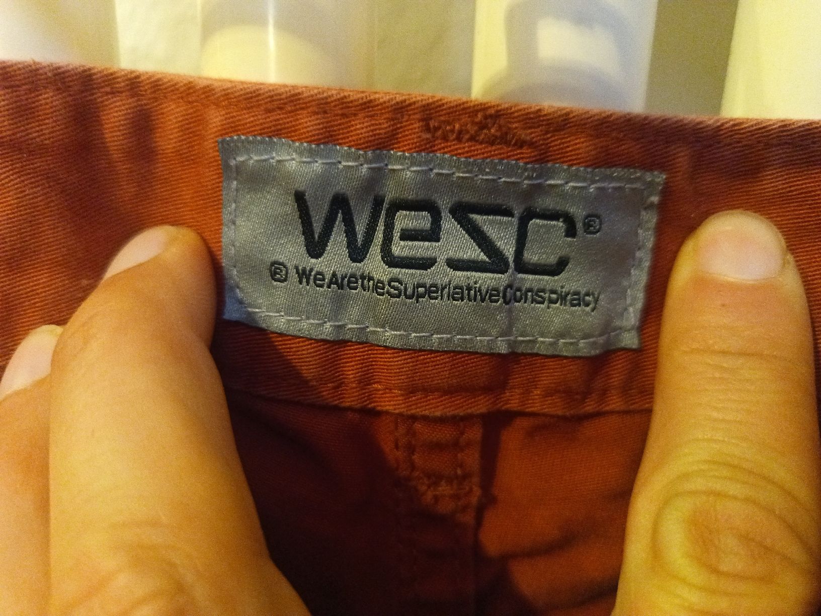Pantaloni: WESC Shorts rostrot Gr.M – Usato da Dübendorf venduto da selestrine 1