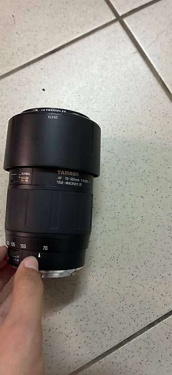 Tamron Obiettivi: Objectif Tamaron 70-300mm 1.4 5,6 ultraviolet – Usato da Le Grand-Saconnex venduto da aur_27hl
