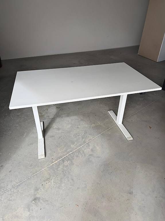 Schreibtische: Lot de bureau Professionel – Gebraucht aus Ste-Croix von kar_9x7w 4