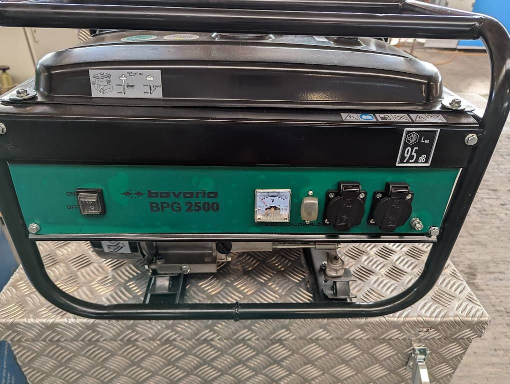 Generatori di corrente: Benzingenerator - Bavaria BPG 2500 – Usato da Hefenhofen venduto da LieberherrAG