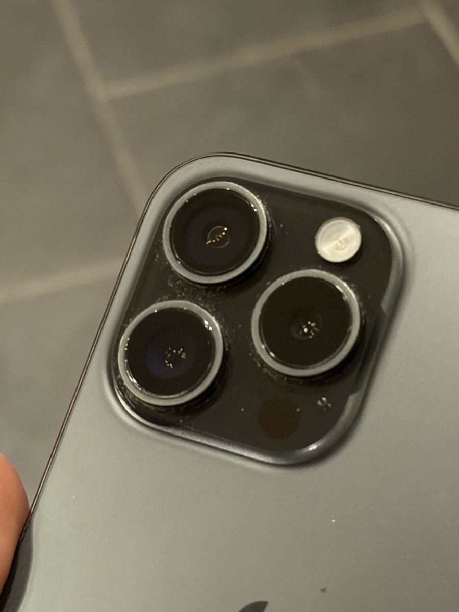Apple Handys / Smartphones: Apple iPhone 15 Pro Titanium Black 128GB TOP Zustand – Neu (gemäss Beschreibung) aus Basel von Drgtc 3