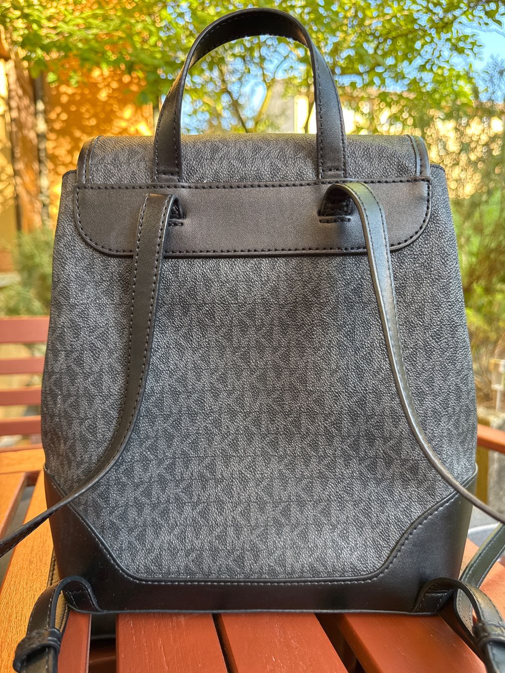 Michael Kors Zaini: Michael Kors Rucksack - Top Zustand! – Usato da Zürich venduto da ant_y7gd 3