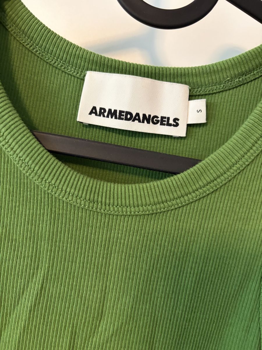 Armedangels Top: Grünes Tank Top Armed Angels – Usato da Winterthur venduto da ana_z7yd 1