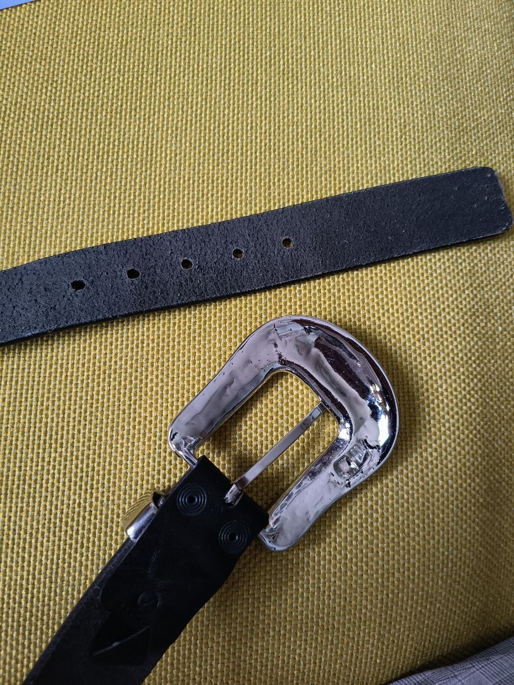 Ceintures: Schicker Herren Ledergürtel mit Glitzerschnalle – Neuf (Voir description) à zürich par Buddy66 3